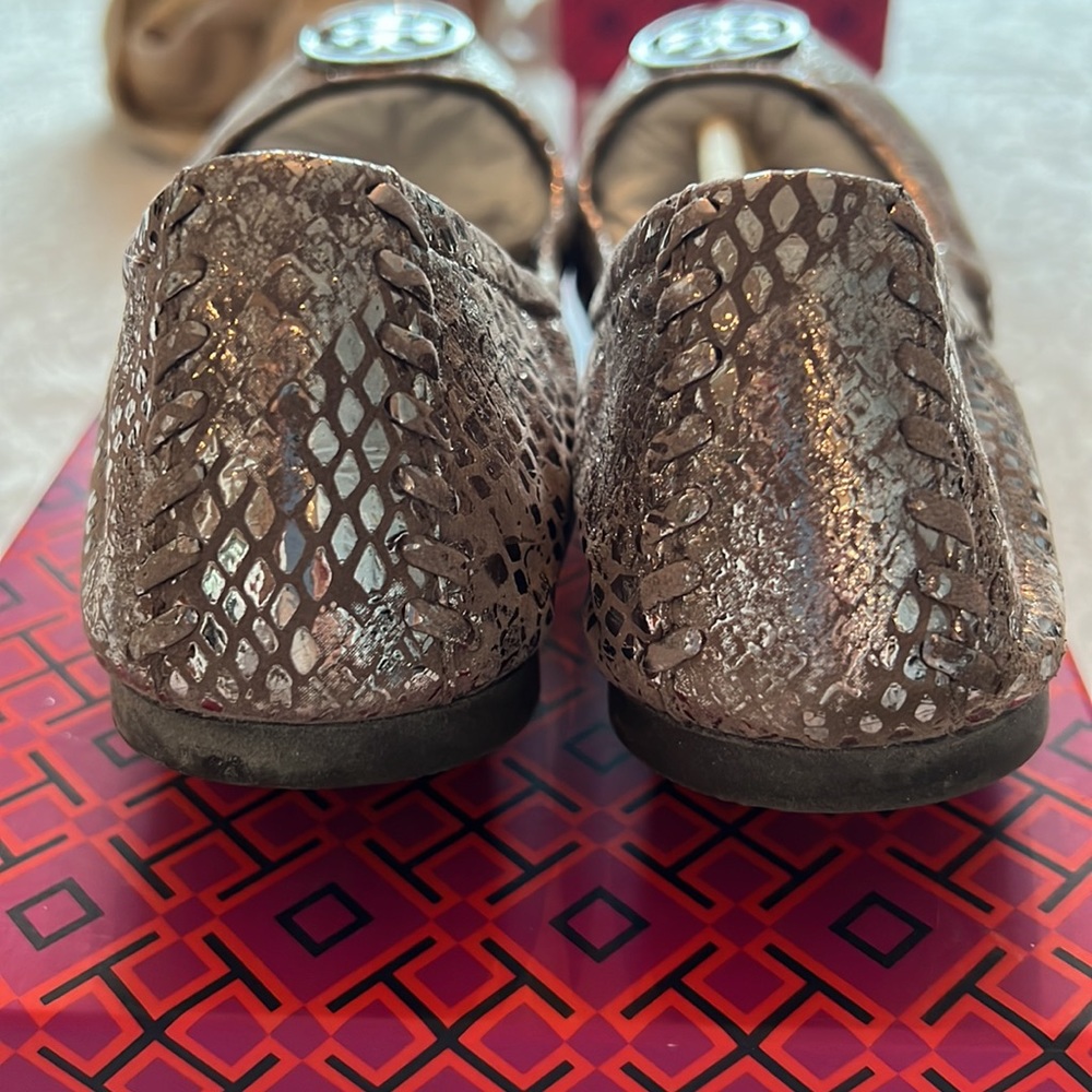 Shoes - Picture 3 of 4